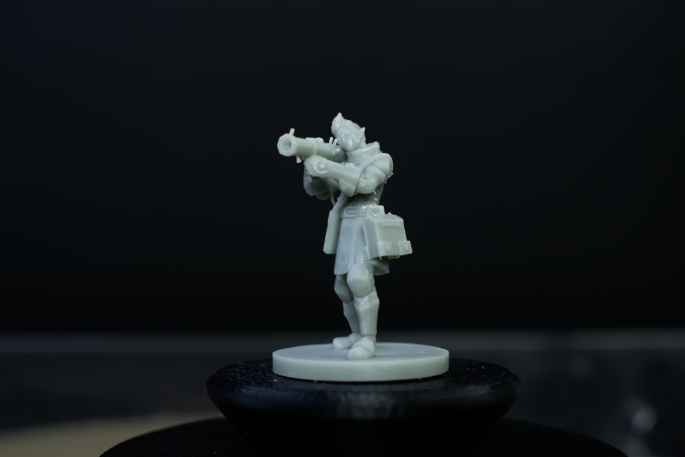 Artificer with shoulder cannon