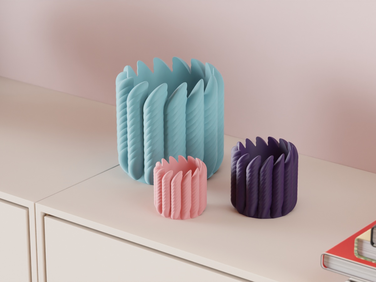 Large Twist Peak Planter