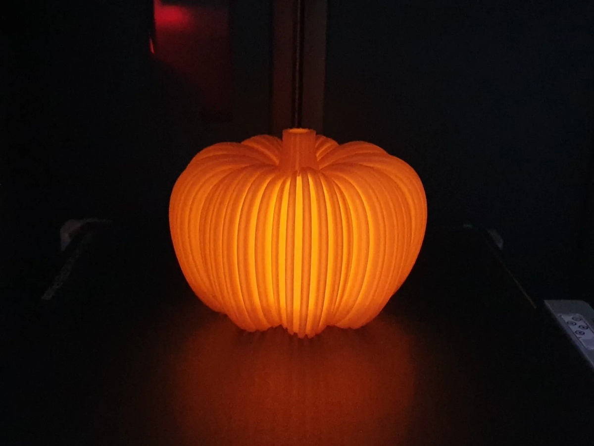 Pumpkin Medium Tealight